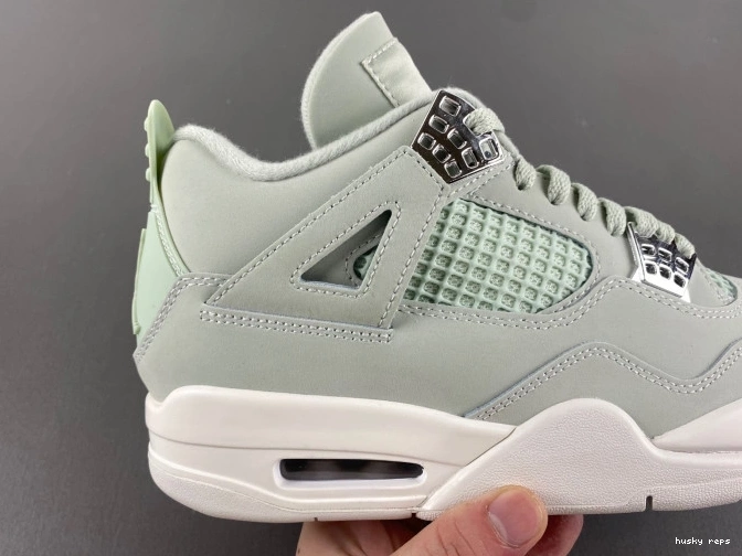 Rep Husky Jordan (W) Air Seafoam 4 HV0823-003 0719